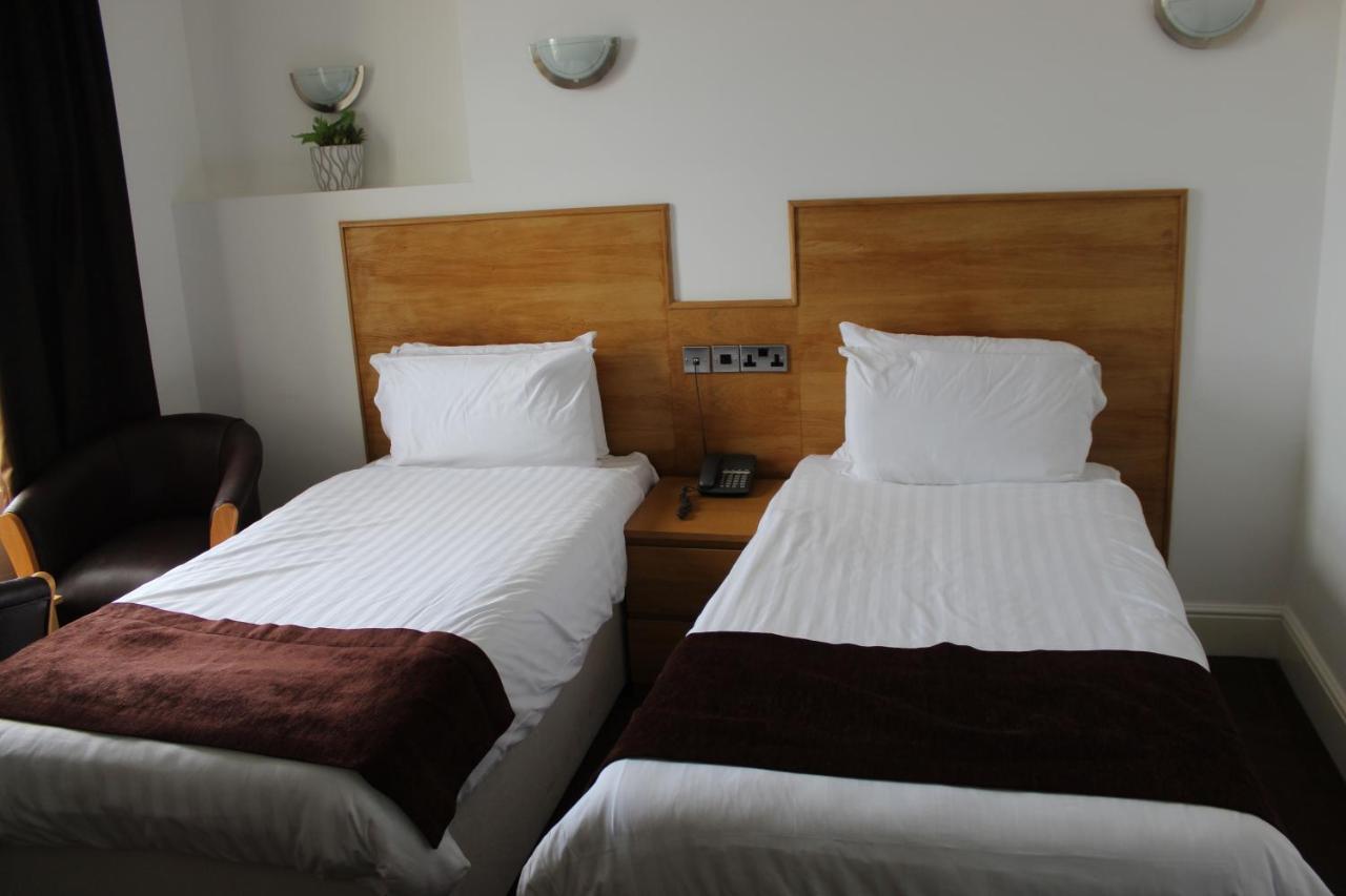 Four Saints Brig Y Don Hotel Llandudno Exterior photo