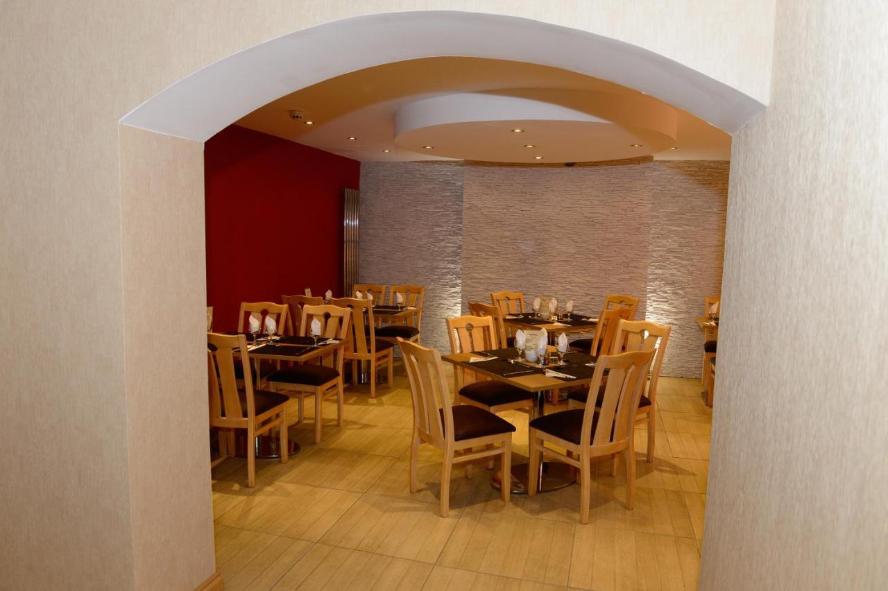 Four Saints Brig Y Don Hotel Llandudno Exterior photo