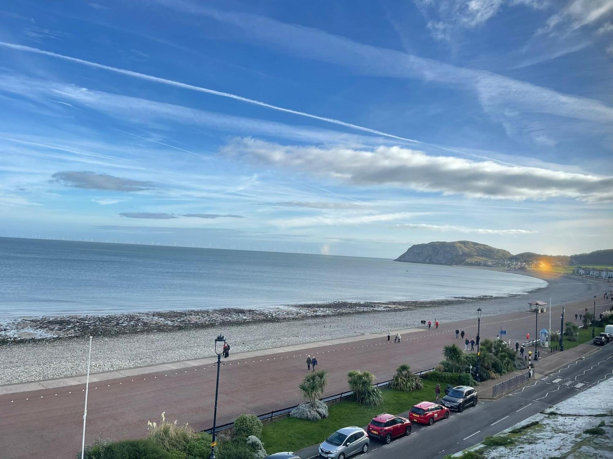 Four Saints Brig Y Don Hotel Llandudno Exterior photo