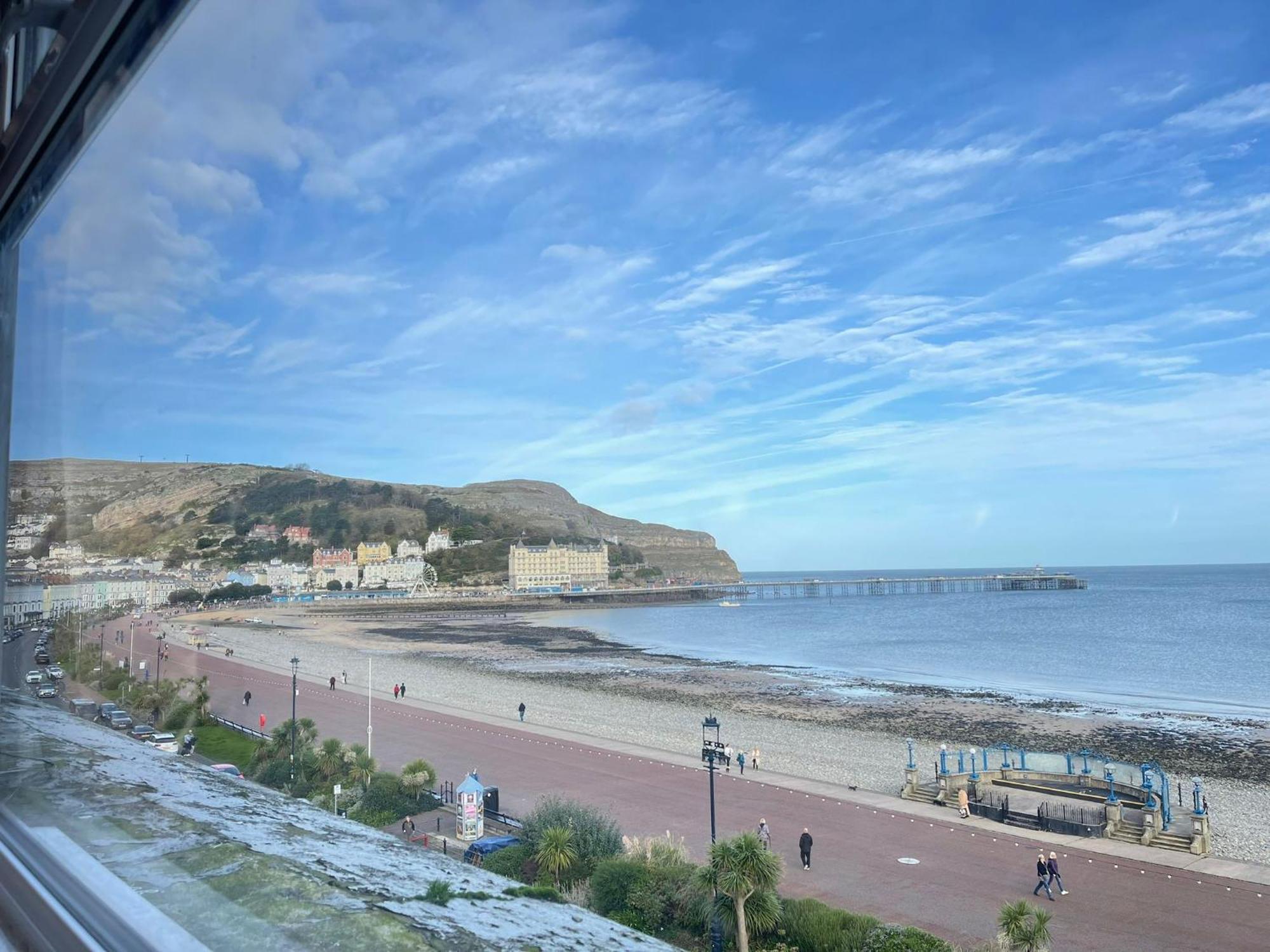 Four Saints Brig Y Don Hotel Llandudno Exterior photo